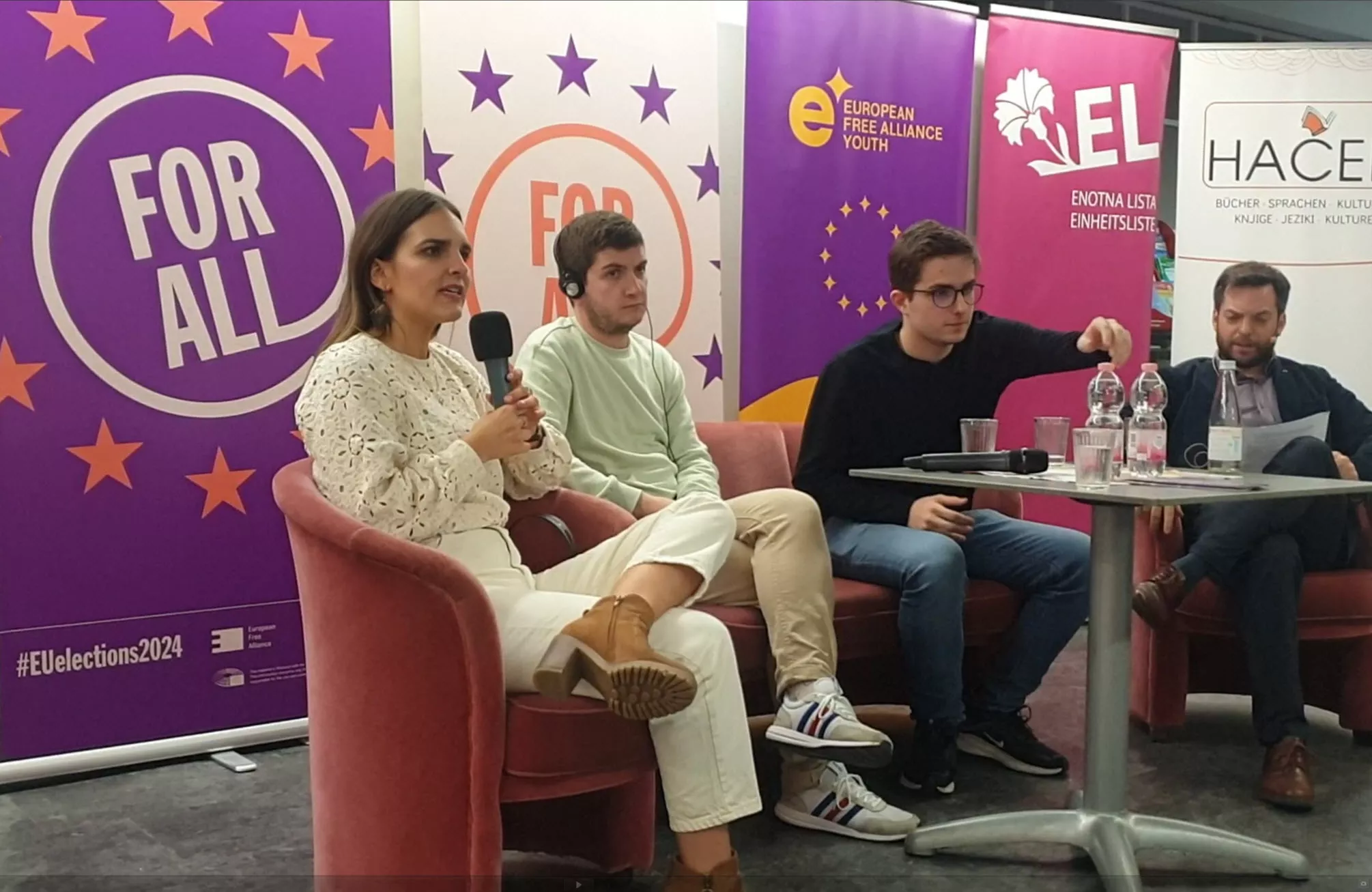 EFAyouth & MladaEL EFAyouth & MladaEL